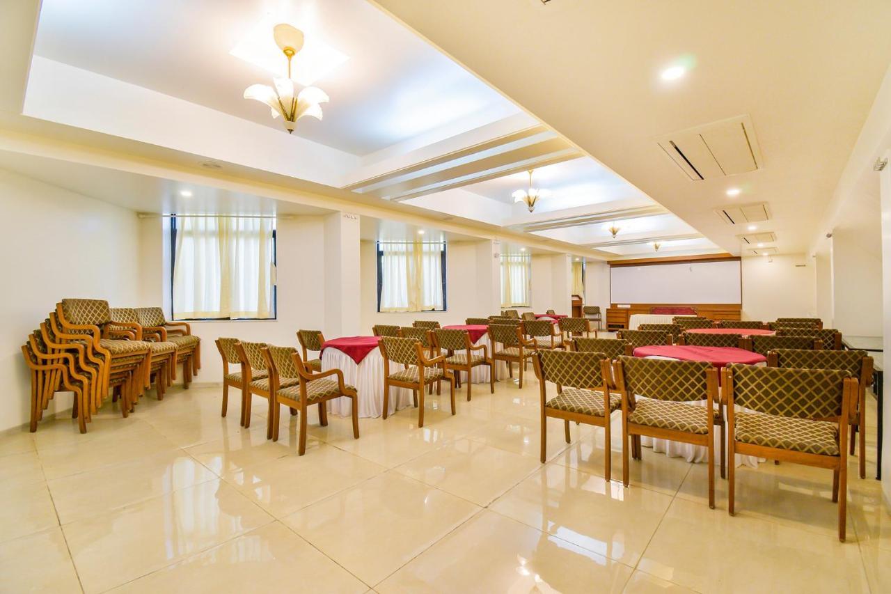 Hotel Ashish Plaza Pune Luaran gambar